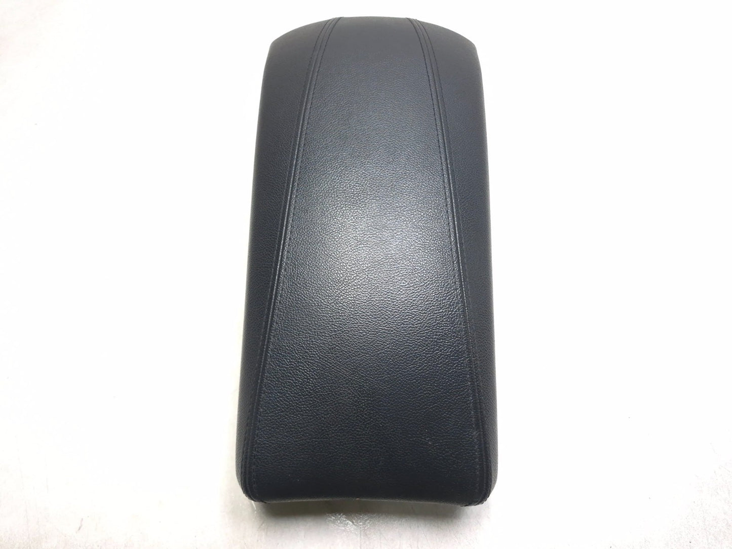 2012 Hyundai Sonata Center Console Armrest And Storage OEM