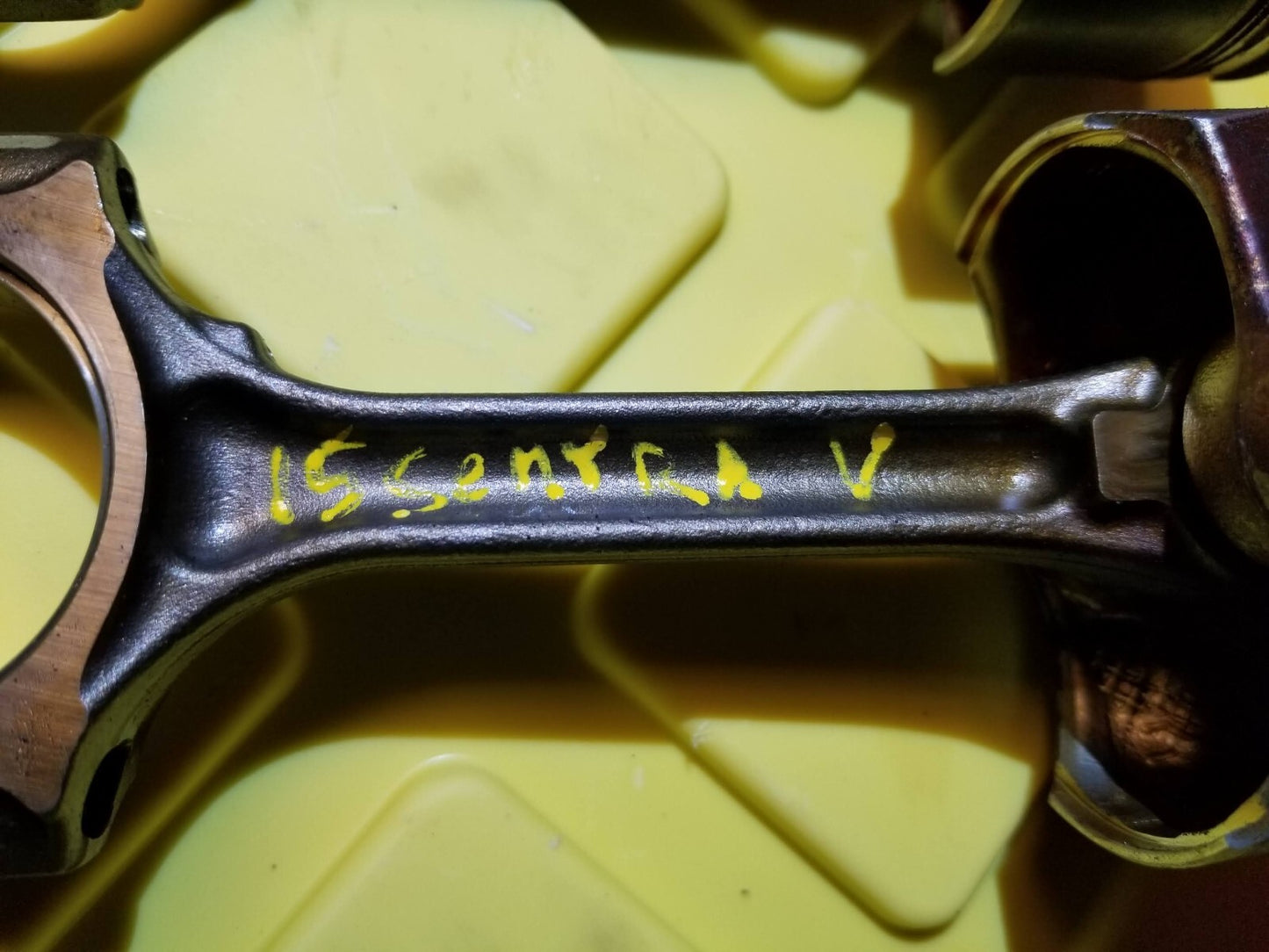 2015 Nissan Sentra Piston W/ Connecting Rod 4pcs 1.8l OEM