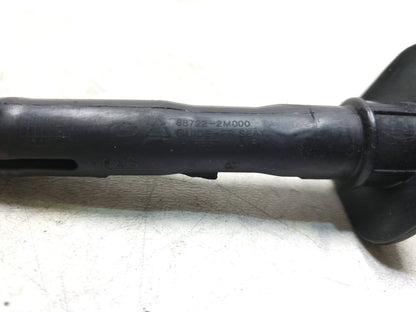 2009 - 2012 Genesis Coupe Front Driver Seat Headrest Guide Sleeve & Knob OEM