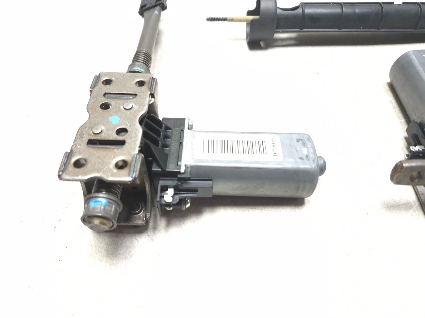 2015 Jeep Compass Front Driver Side Seat Track Adjustment Motor 4 Pcs OEM