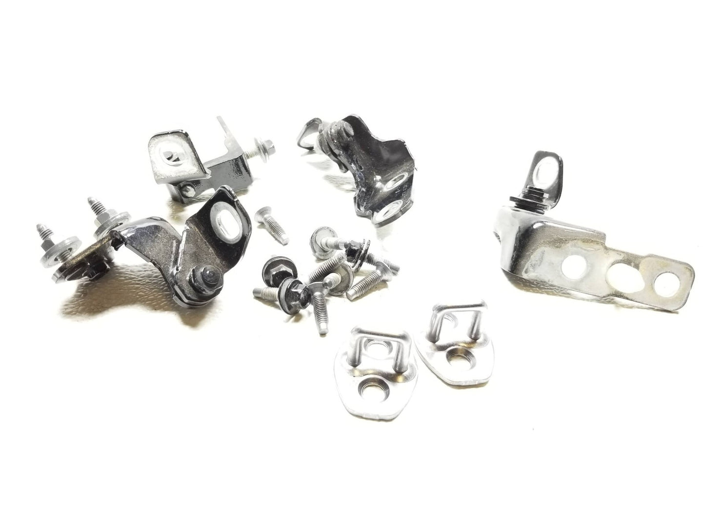 2021 Ford Bronco Sport Front Driver Door Hinge & Latch 6pcs OEM