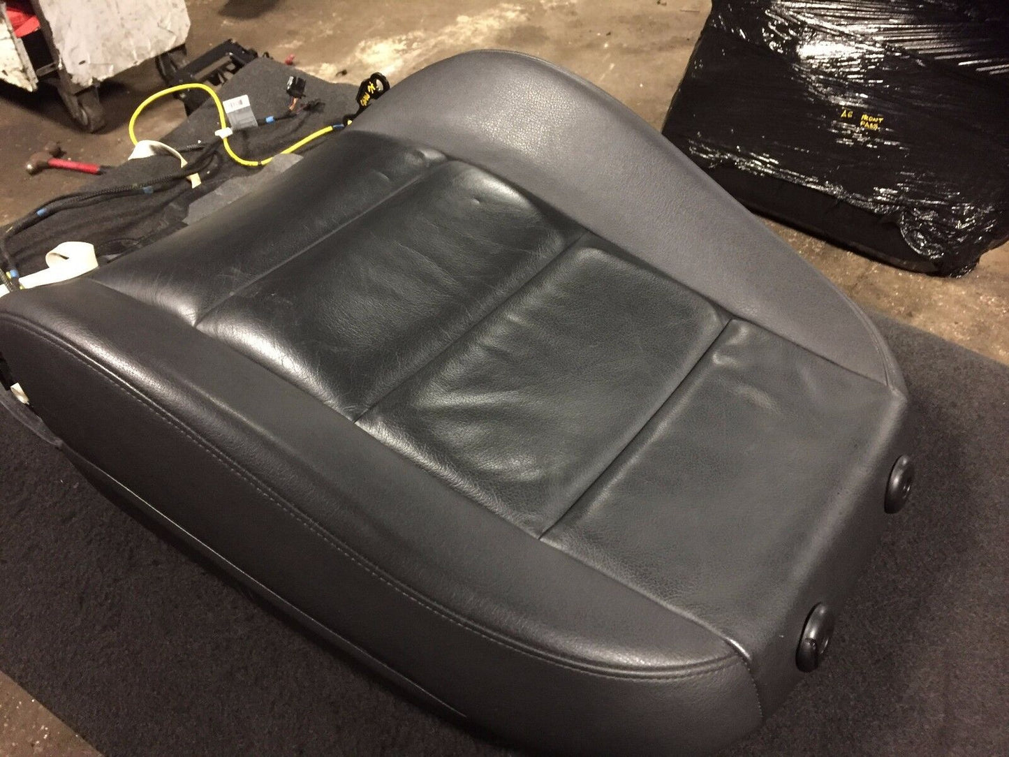 05 06 07 08 Audi A6 C6 Front Right Passenger Seat Upper Cushion OEM