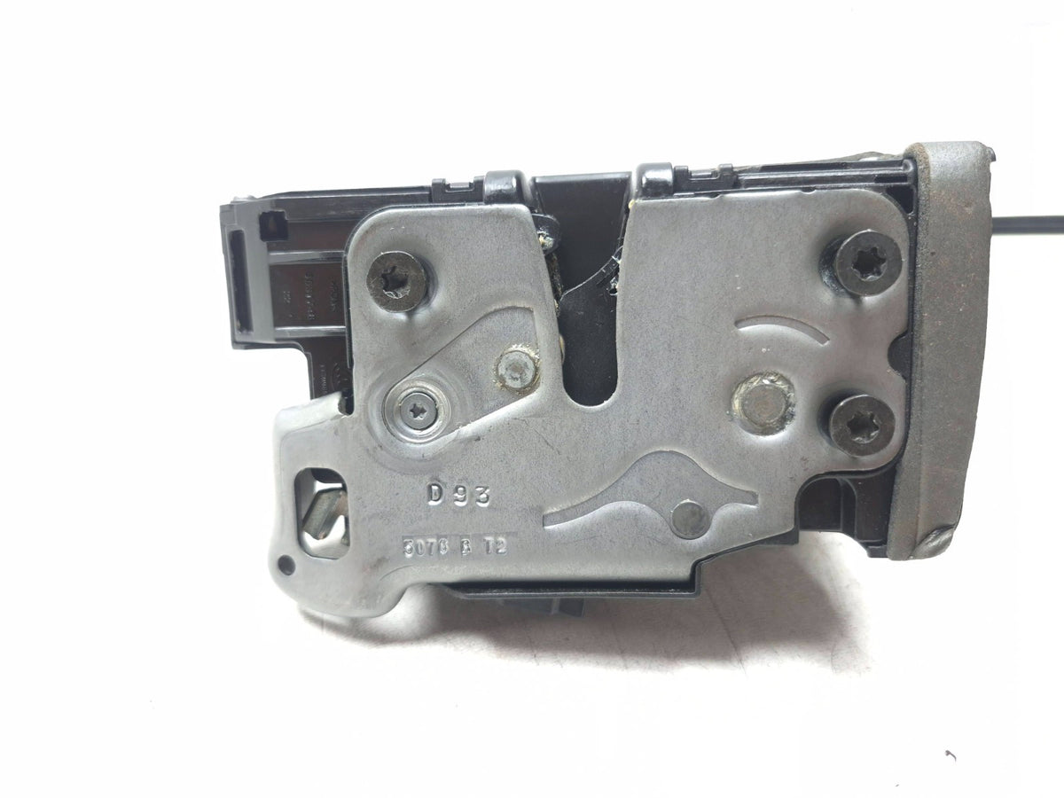 2019 Chevrolet Equinox Front Door Lock Latch Actuator Passenger Side OEM