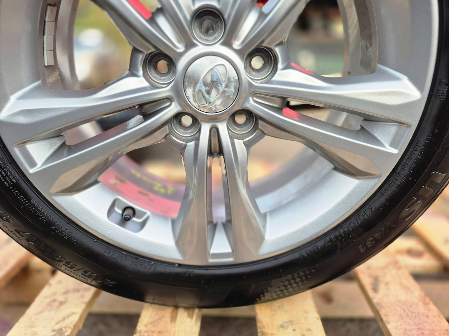 2018 Hyundai Sonata Alloy Wheel Rim 17x7 & Tire 215/55/r17 OEM