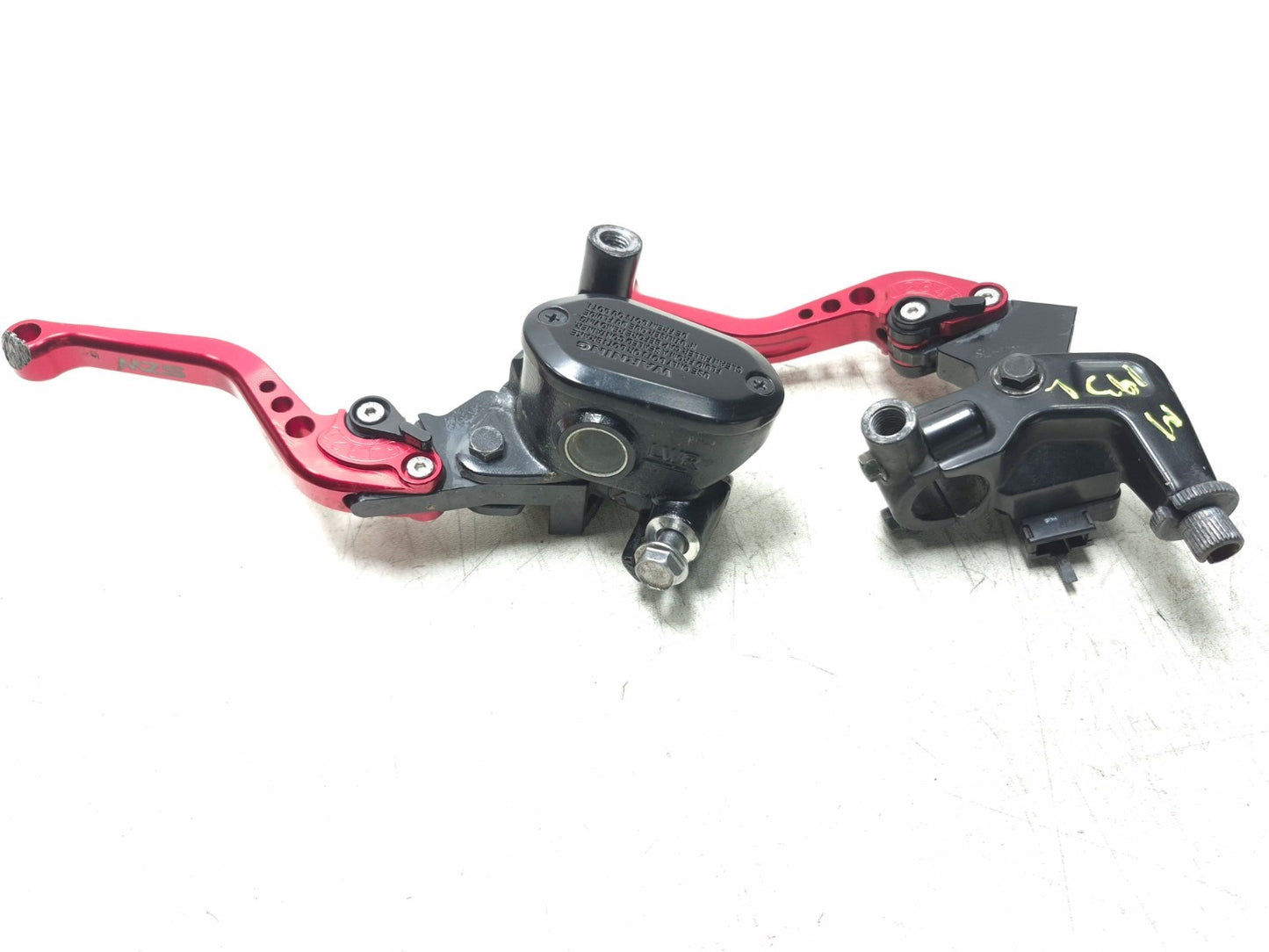 2019 Kawasaki Z400 Er400d Front Brake Master Cylinder & Clutch Lever Pair OEM