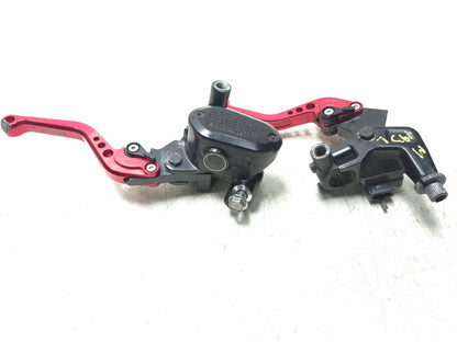 2019 Kawasaki Z400 Er400d Front Brake Master Cylinder & Clutch Lever Pair OEM