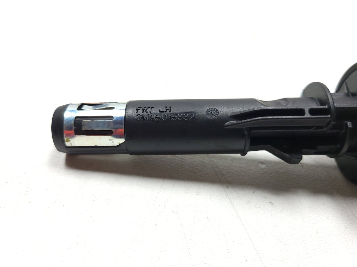 17 22 Buick Encore Seat Side Trim W/ Guide Sleeve Front Passenger Side Right OEM