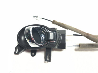 2015 Nissan Juke Door Lock Actuator & Handle Front Passenger Side Right OEM