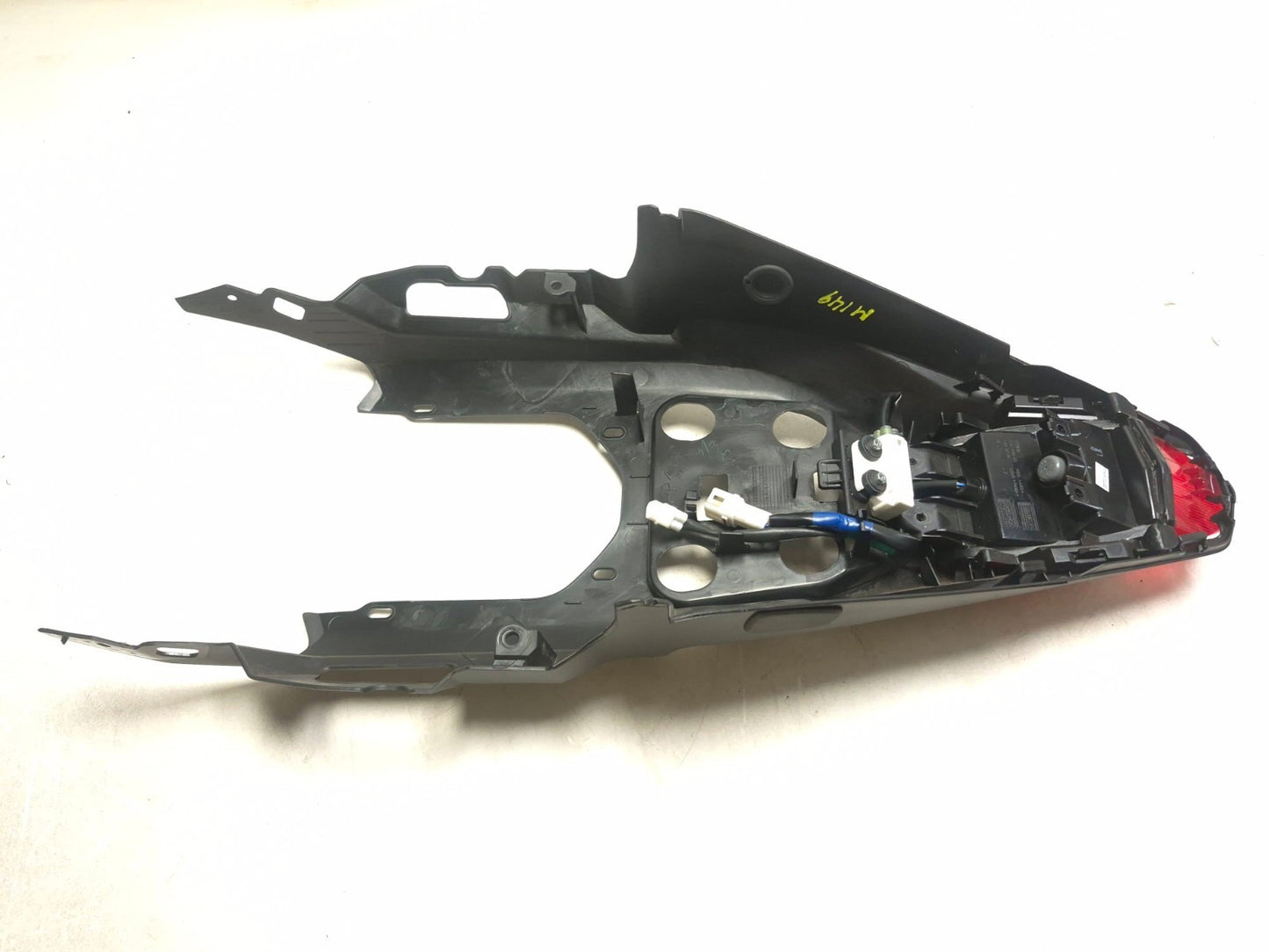 2025 Yamaha Yzf R3 Tail Brake Light W/ Fairing Cover Assy OEM