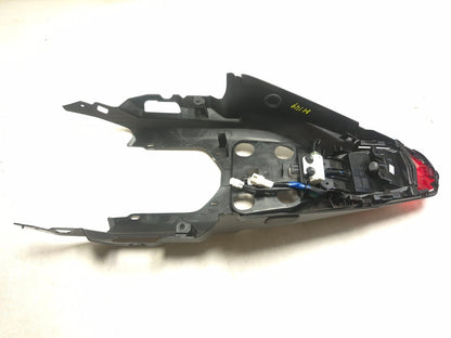 2025 Yamaha Yzf R3 Tail Brake Light W/ Fairing Cover Assy OEM