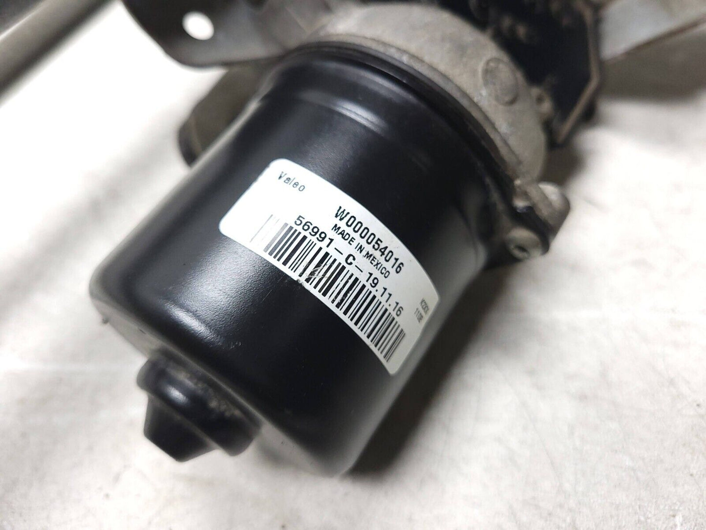 14-19 Chevrolet Silverado 1500 Windshield Wiper Motor & Linkage Transmission OEM