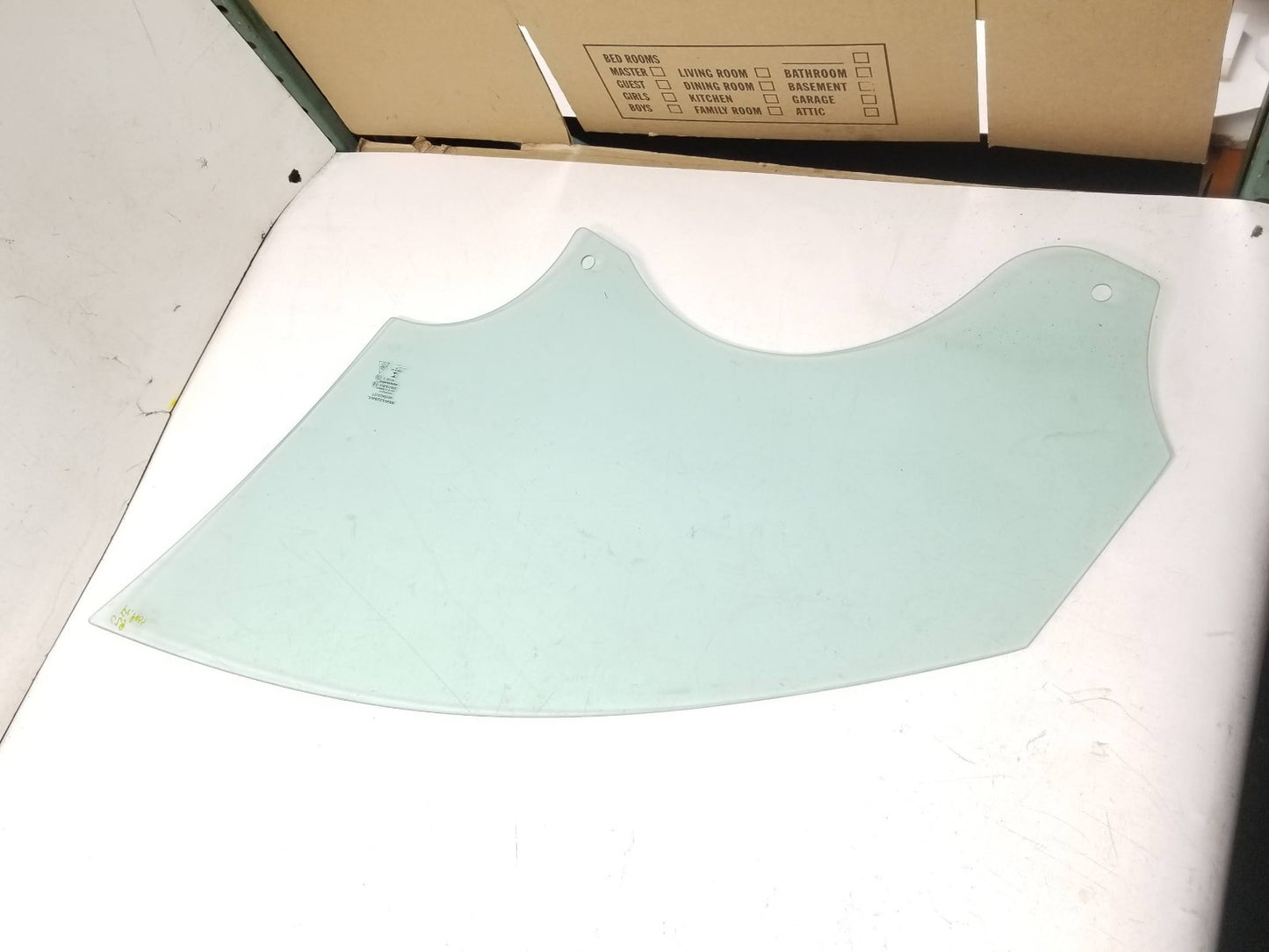 2017 Jaguar Xe Right Passenger Door Glass OEM T4n39290