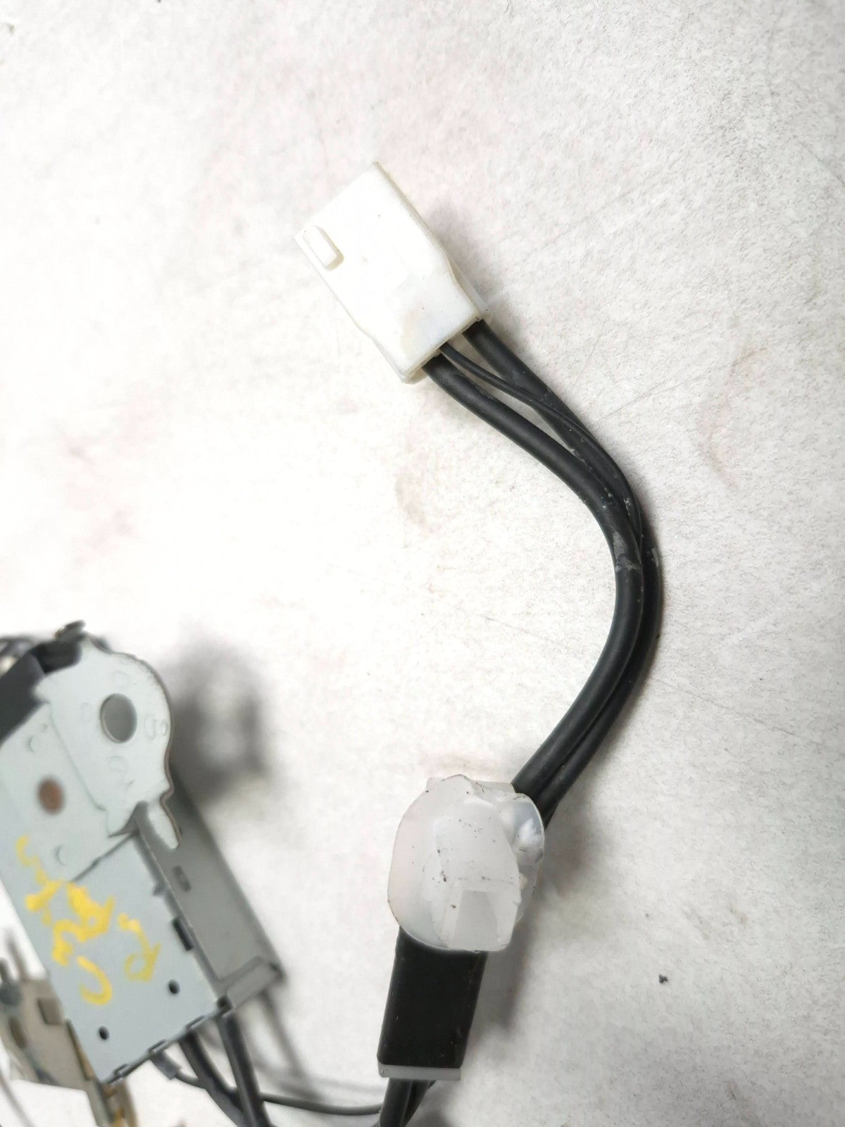 2012 Toyota Camry Antenna Amplifier OEM