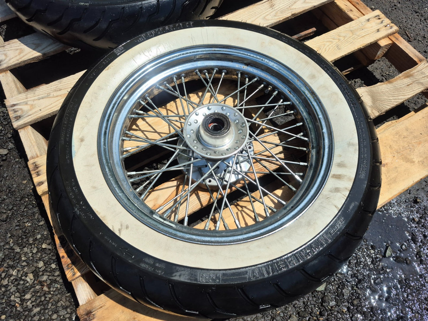 2004 Kawasaki Vulcan 800 Vn800 Wheel Rim W/ Tire Front & Rear Em