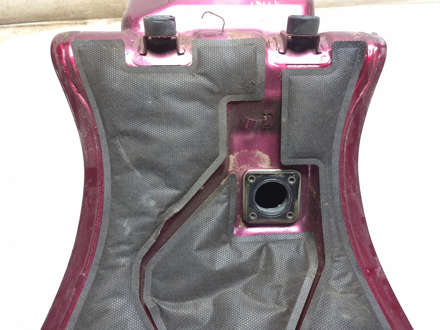 2009 Kawasaki Concours 14 Zg1400 Fuel Tank *has Dented* OEM