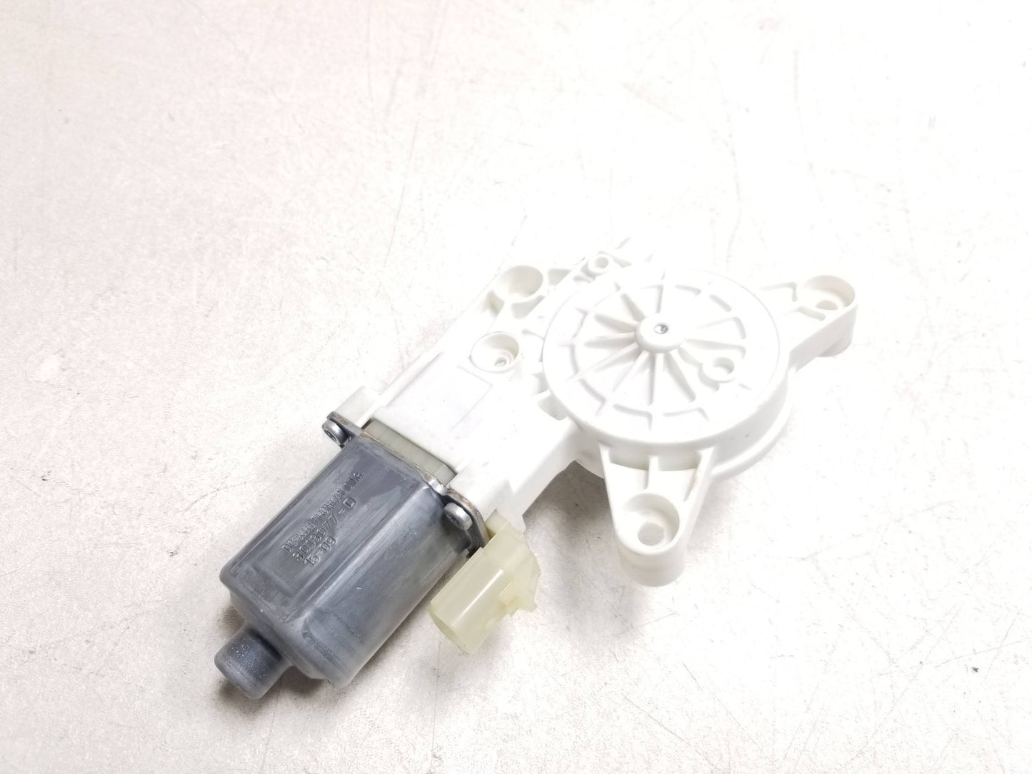 2013 - 2020 Dodge Grand Caravan Window Motor Front Driver Side Left OEM