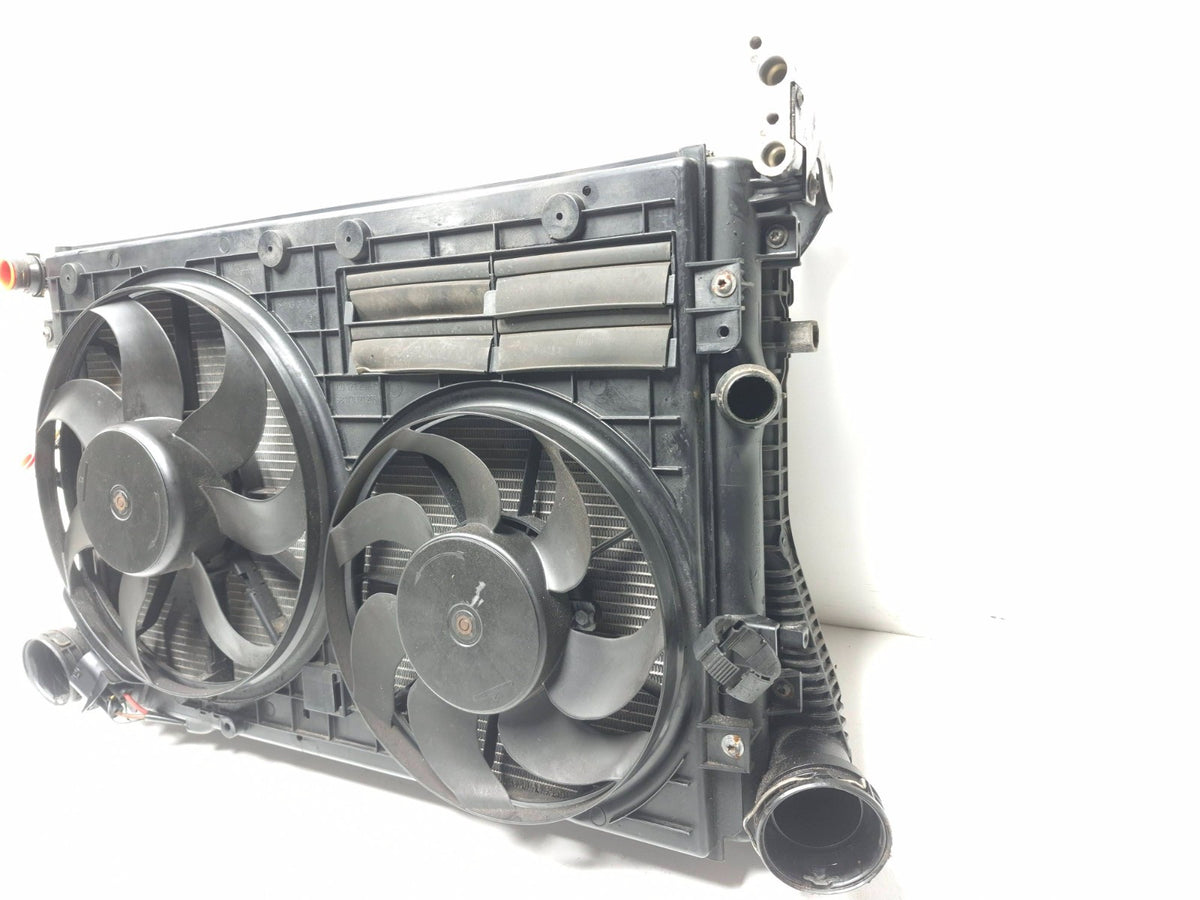 2011 Volkswagen Tiguan Radiator Condenser Intercooler Cooling Fan Assy OEM