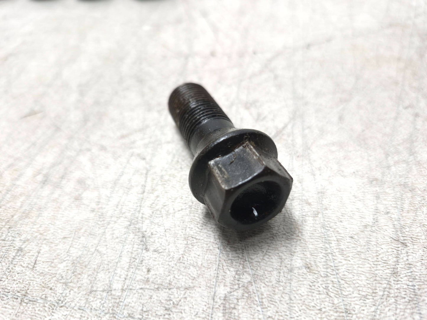 2008 BMW X6 E71 Wheel Lug Bolt 20pcs OEM