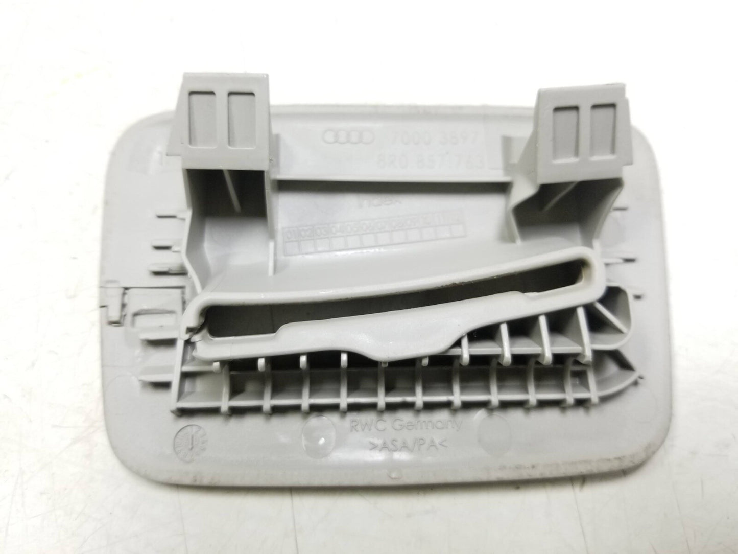 2009 - 2017 Audi Q5 Rear Center Seat Belt Guide OEM