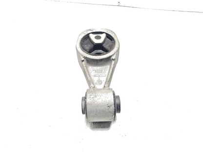 2013 Nissan Juke Passenger Side Engine Mount Bracket OEM