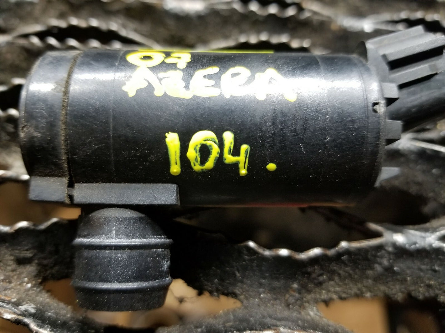 07 2007 Hyundai Azera Windshiel Washer Pump OEM #104