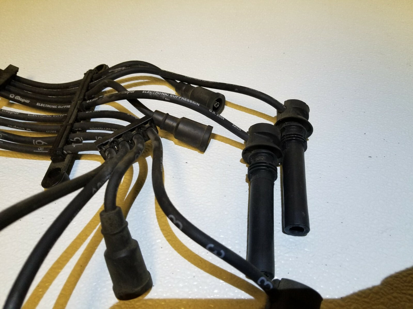 2005 Dodge Magnum Ignition Spark Plug Wiring Cable 8 Pcs OEM