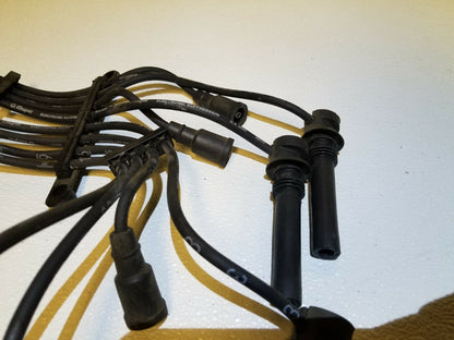 2005 Dodge Magnum Ignition Spark Plug Wiring Cable 8 Pcs OEM