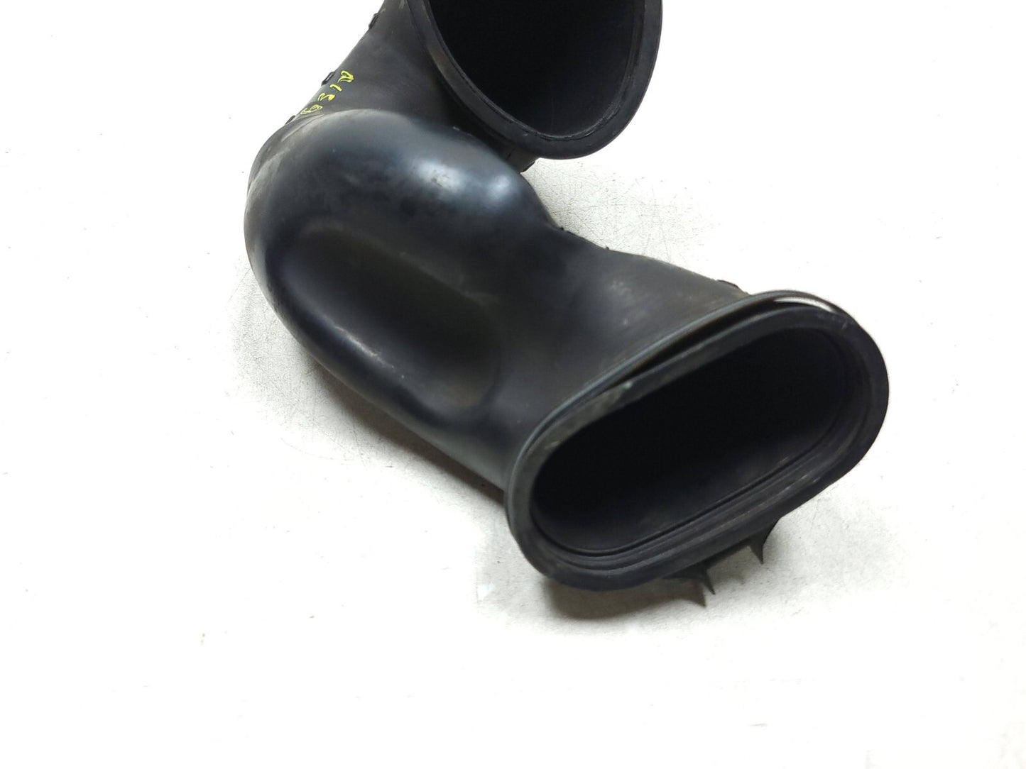 06 - 09 Suzuki Boulevard C50 Vl800 Air Duct Tube Outlet  OEM