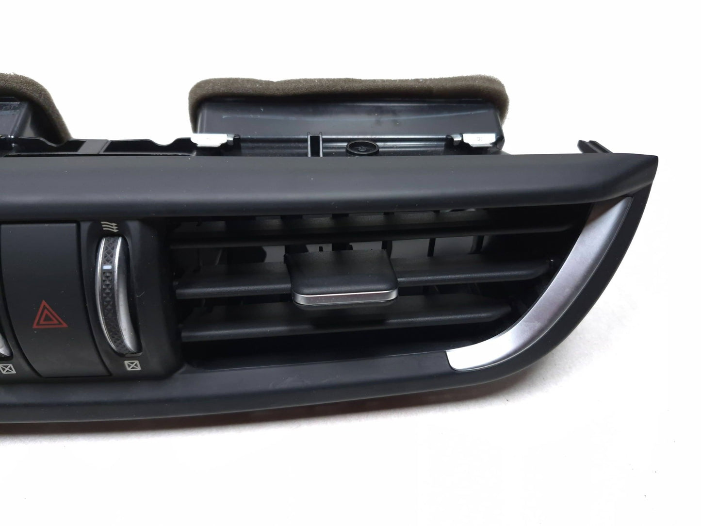 2021 Alfa Romeo Giulia Dash Center Air Vent Oem✅