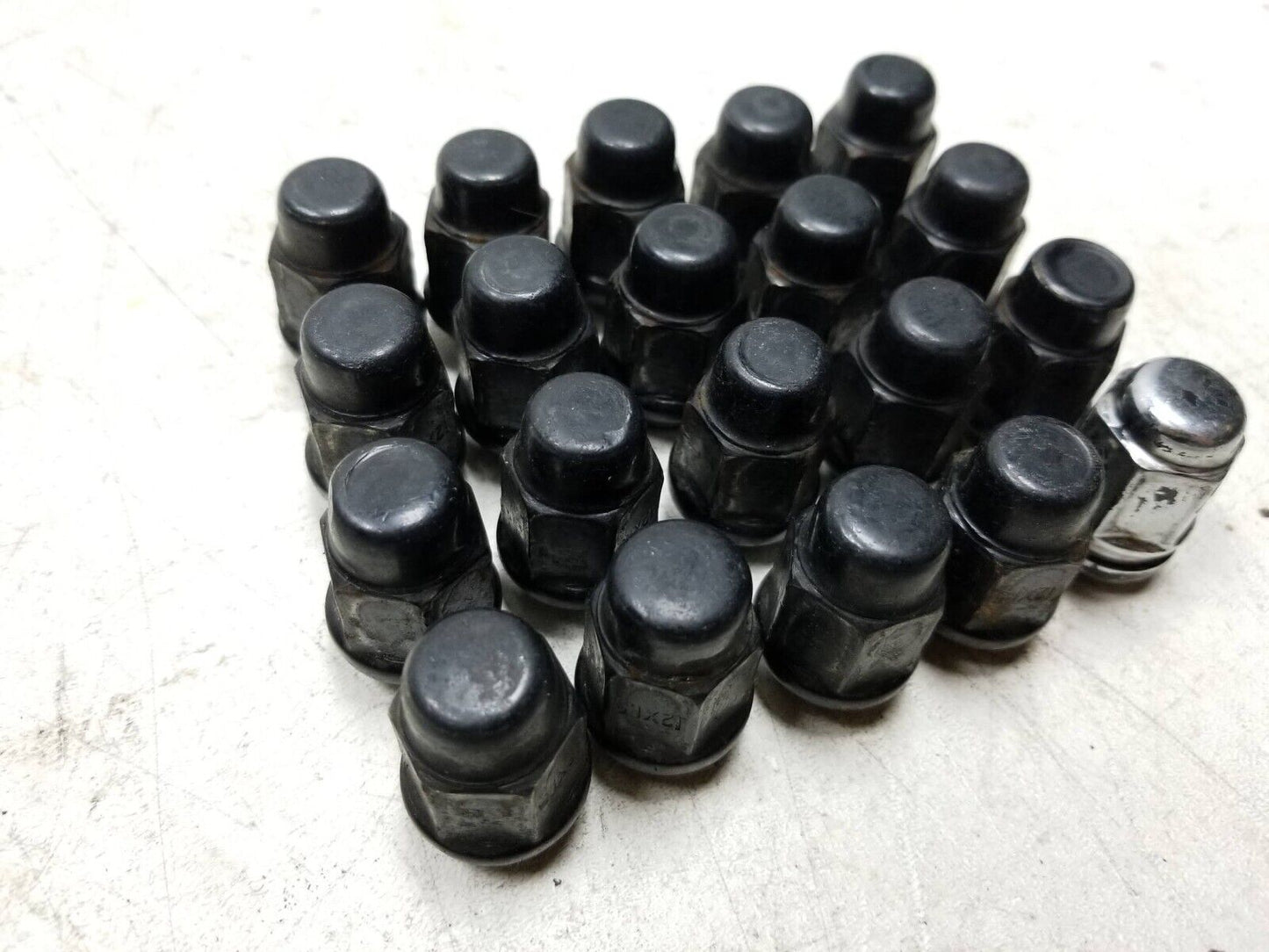 2004 - 2008 Acura Tl Wheel Lug Nut  20pcs  OEM
