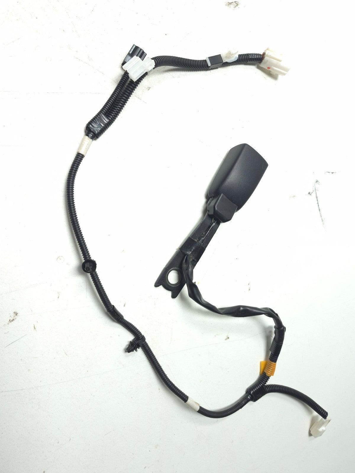 2009 Lexus IS250 Front Left Driver Seat Belt Buckle Latch OEM