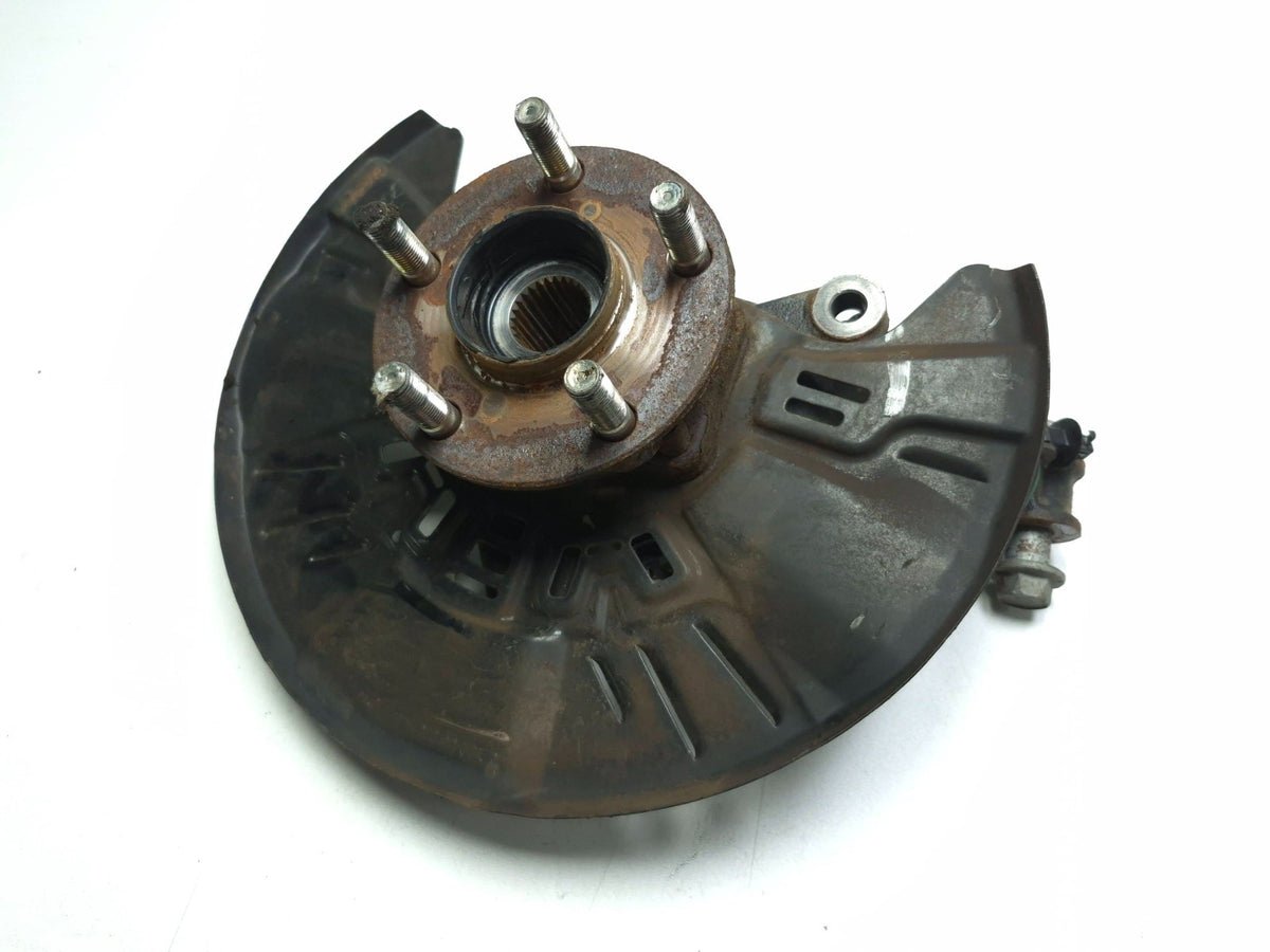 2022 Subaru Crosstrek Front Spindle Knuckle W/ Hub Right Passenger Side OEM