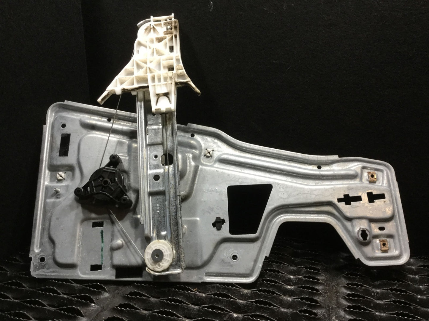 07 08 09 Suzuki Vitara Xl-7 Rear Right Pass Side Door Window Regulator OEM