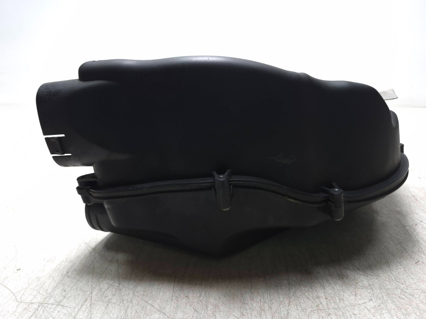 2008 BMW X6 E71 Air Cleaner Intake Filter Housing Box Passenger Side Right OEM