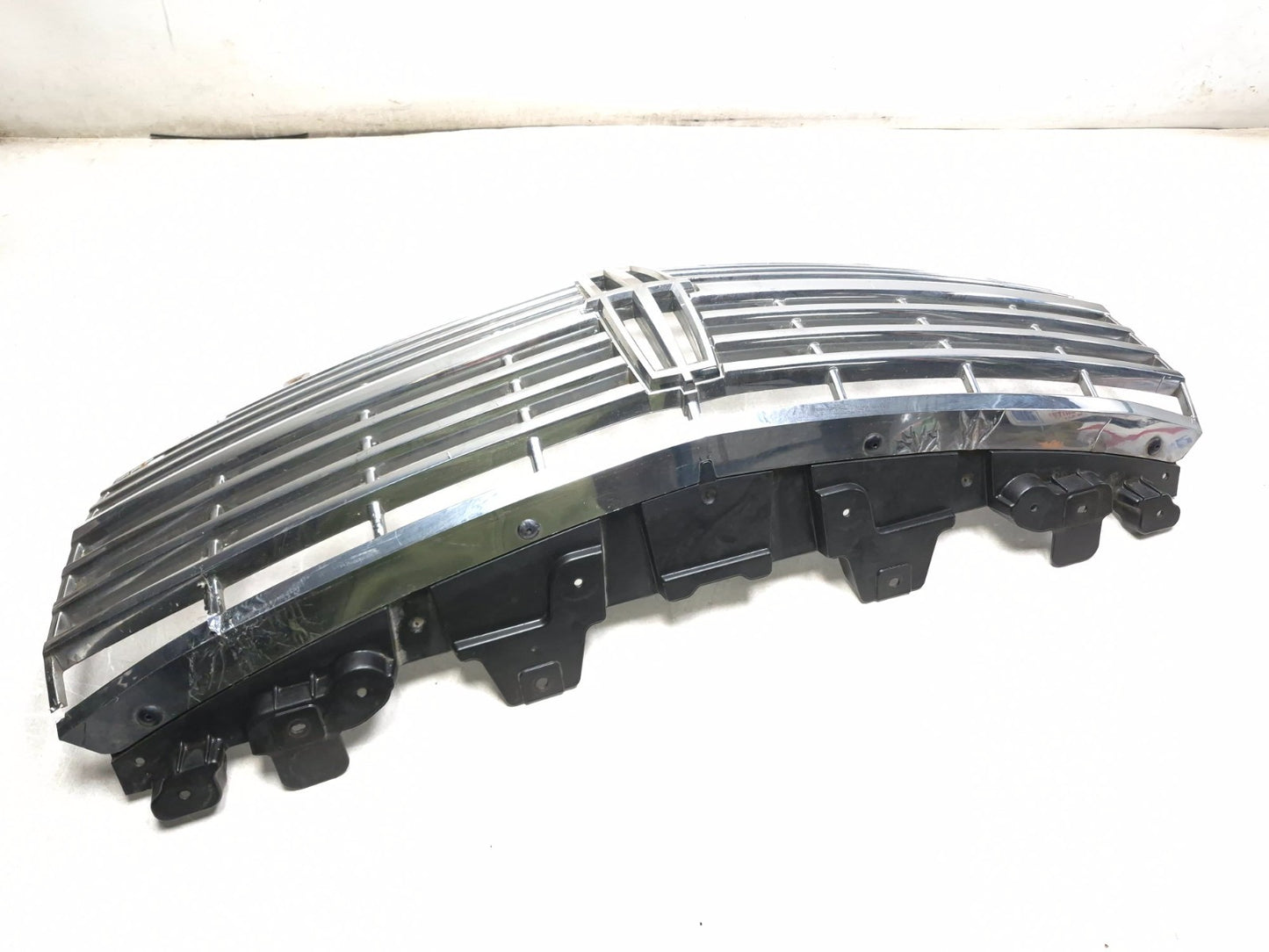 2008 Lincoln Navigator Front Upper Grille OEM