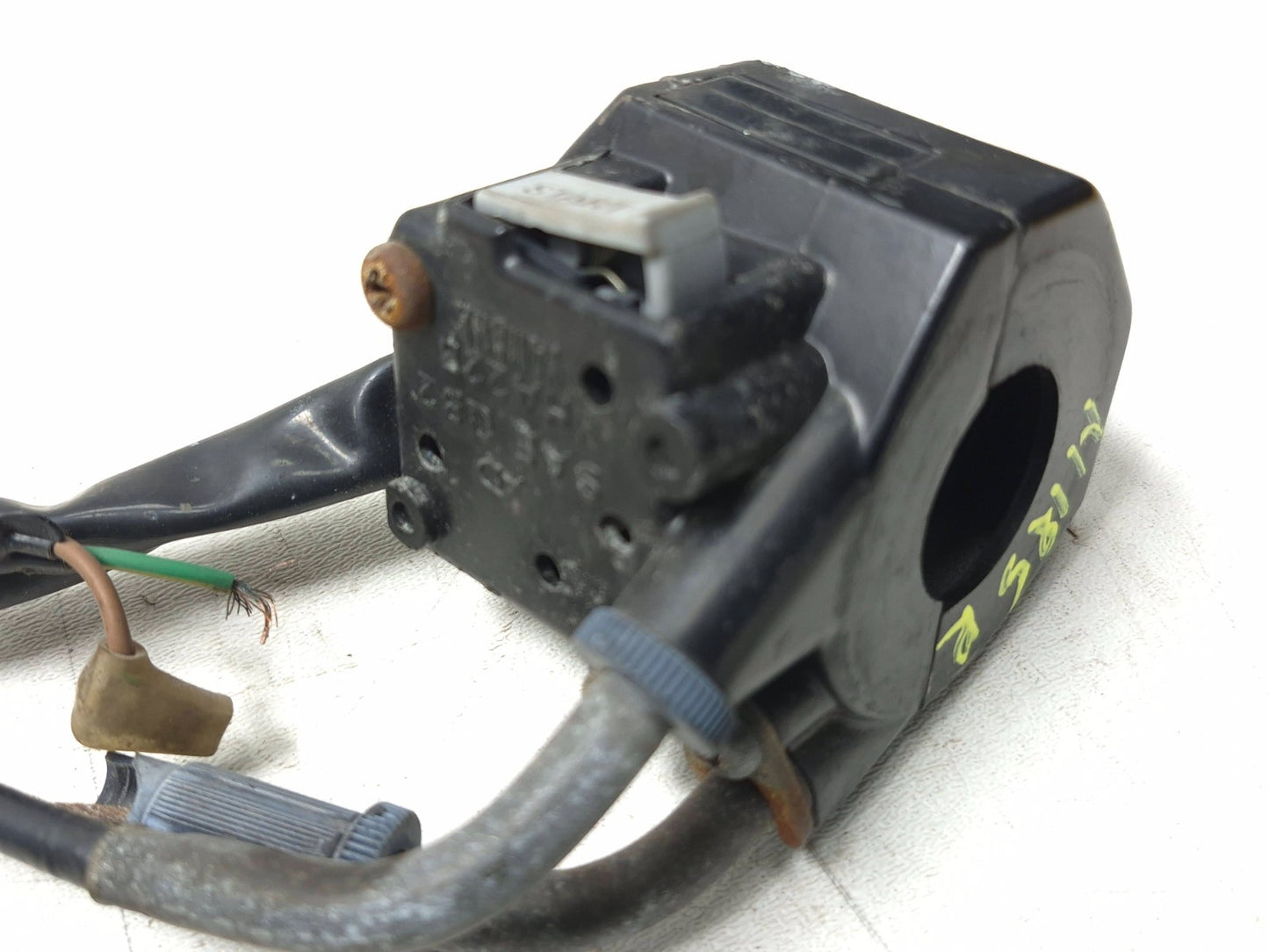 1991 Yamaha Fzr600r Right Handlebar Kill Of Start Switch Controls OEM