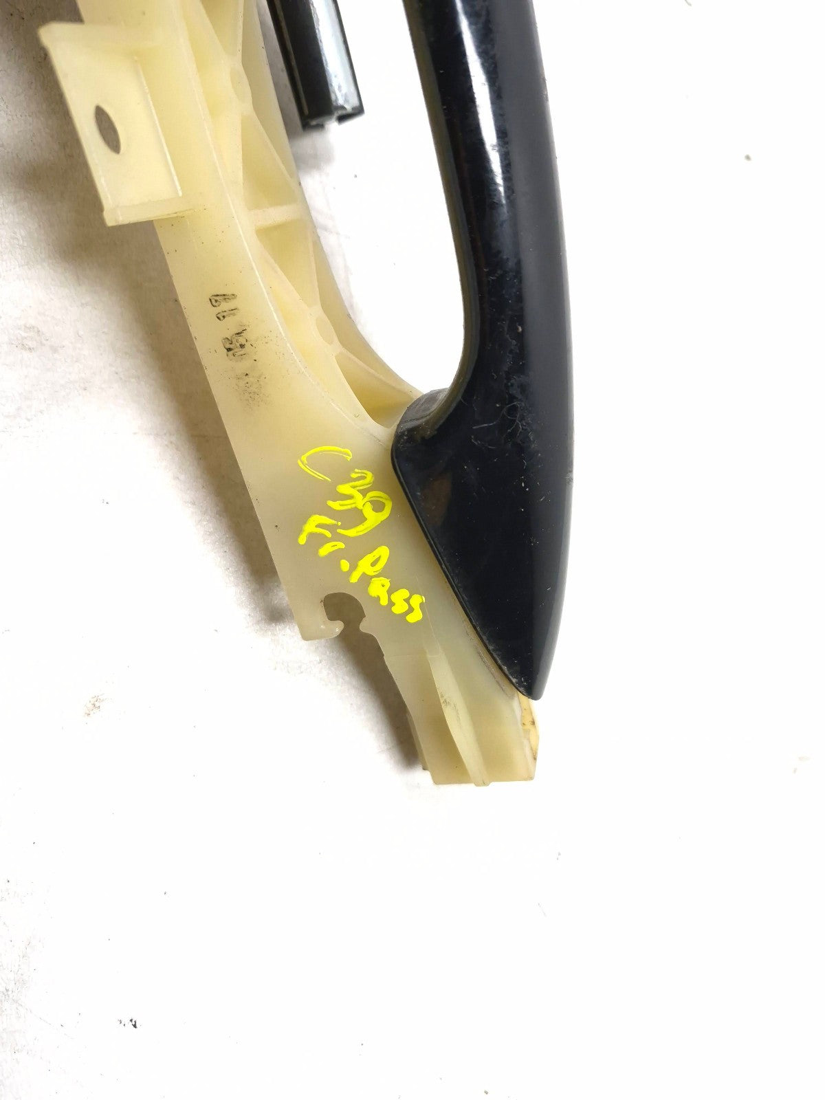 2014 Hyundai Accent Passenger Right Front Exterior Door Handle OEM