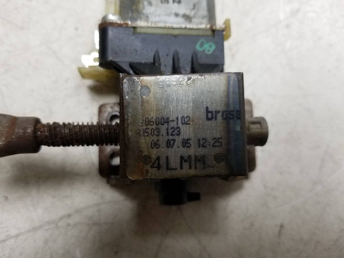 06-11 Audi A6 C6 Front Driver Seat Adjustment Motor 3pcs OEM