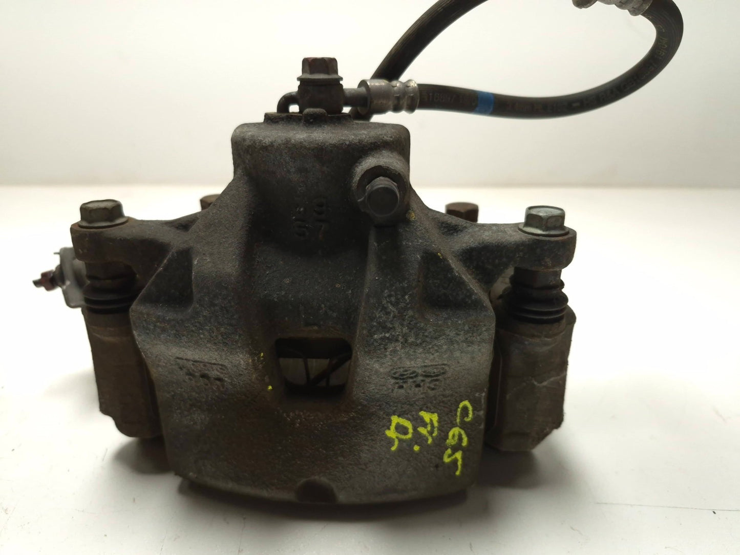 2019 Hyundai Kona Front Brake Caliper Left & Right Pair OEM