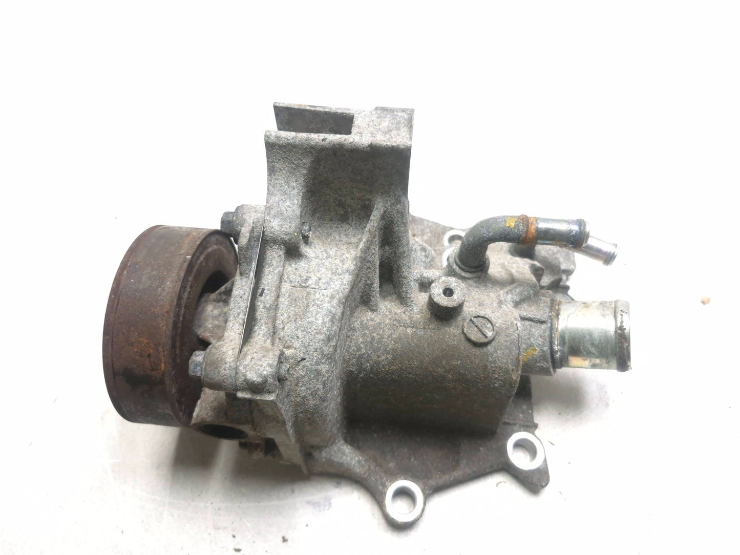 2015 Nissan Juke Water Pump Thermostat Housing 11061-bv80b OEM