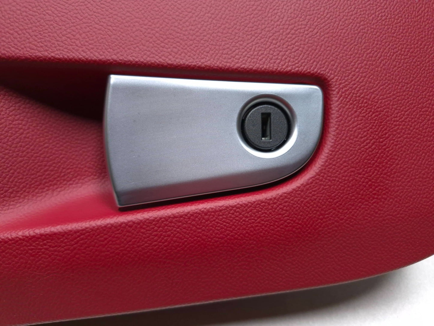 2021 Alfa Romeo Giulia Glove Box Oem✅