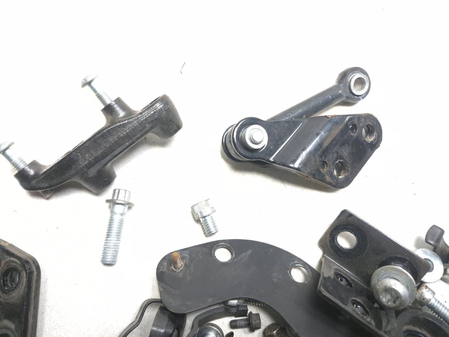 2021 Harley-davidson Sportster Xl1883 Misc Bolt & Hardware Bracket OEM