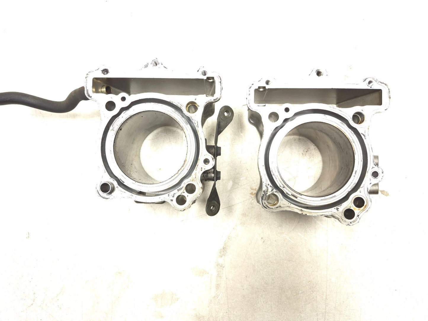 2003 Suzuki Sv650 Engine Cylinder Front & Rear Pair OEM