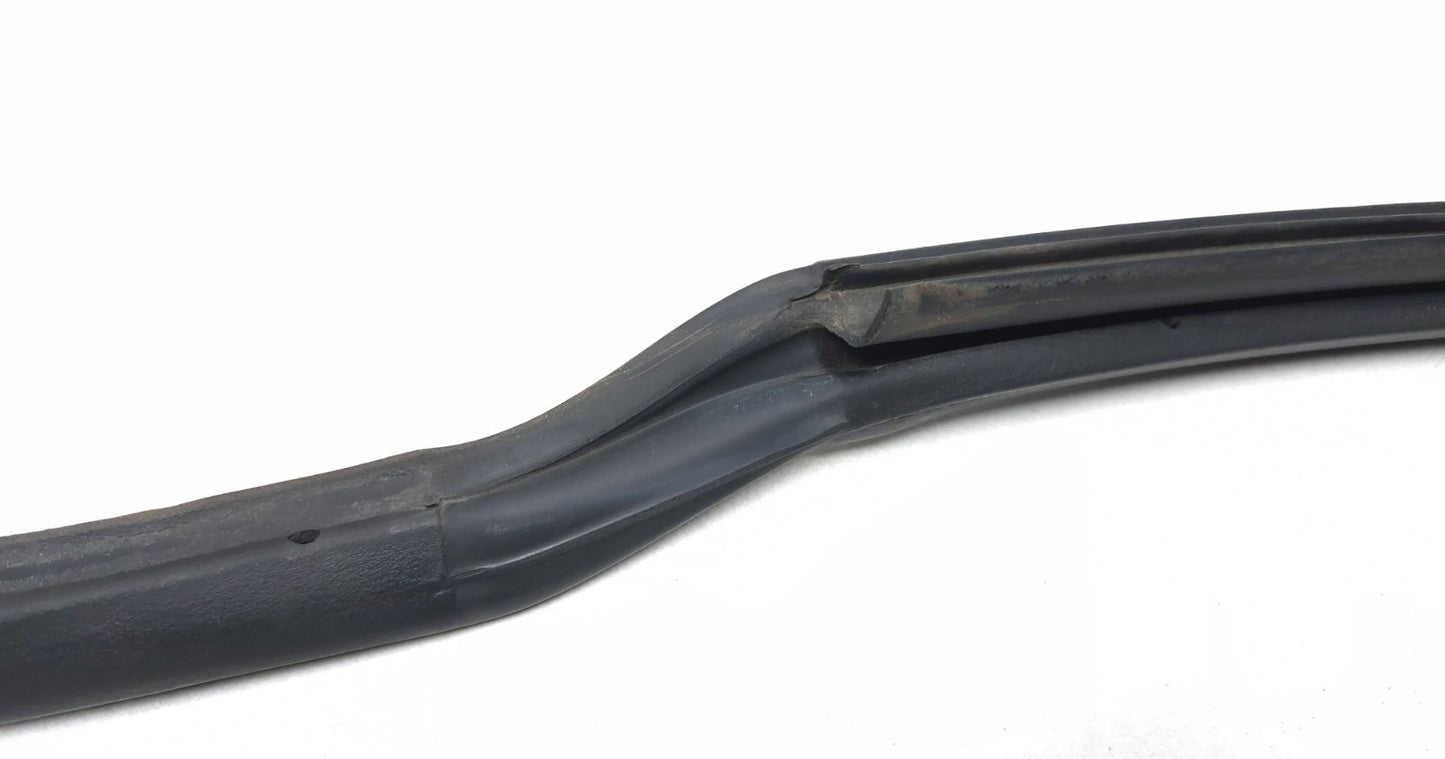 2019 Ford Ecosport Door Weatherstrip Front Passenger Side Right OEM