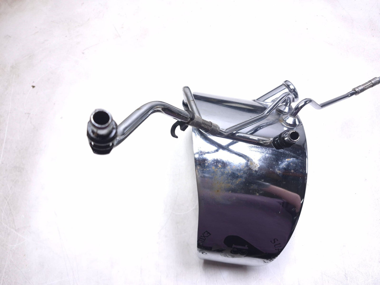 2004 Harley-davidson Softail Flstc Oil Tank W/ Hose Pipe Line OEM