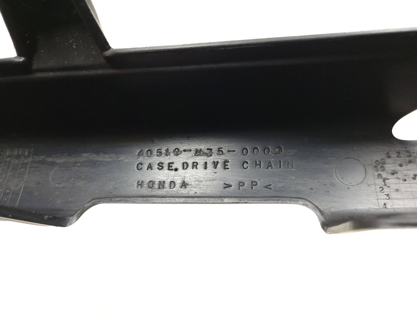 2002 Honda Magna Vf 750c Drive Chain Cover OEM