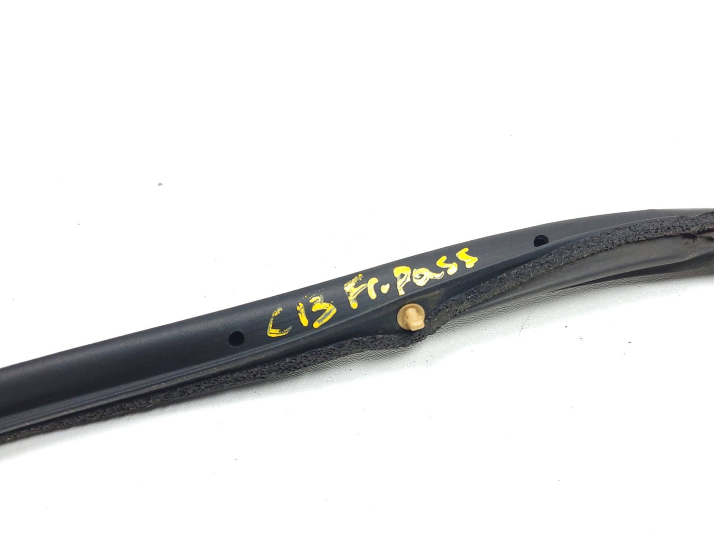 2007 - 2015 Mazda Cx-9 Door Weatherstrip Seal Front Passenger Side Rh 2pcs OEM