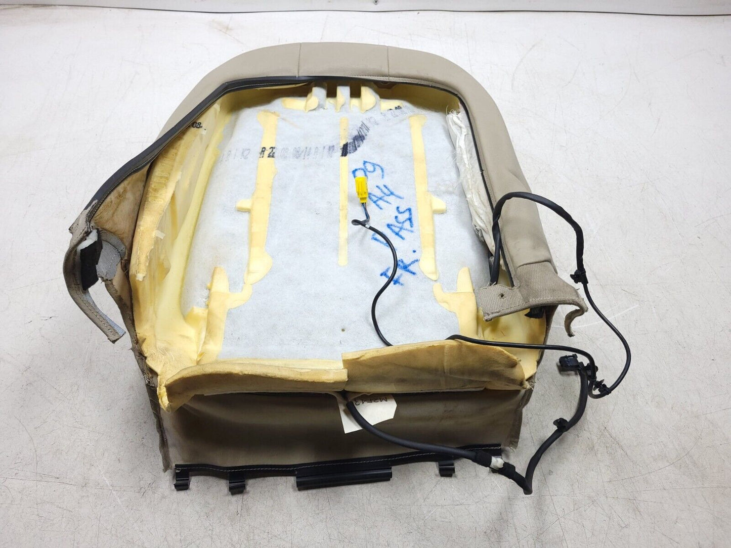 2009 - 2012 Audi A4 Sedan Front Seat Back Backrest Upper Passenger Right OEM
