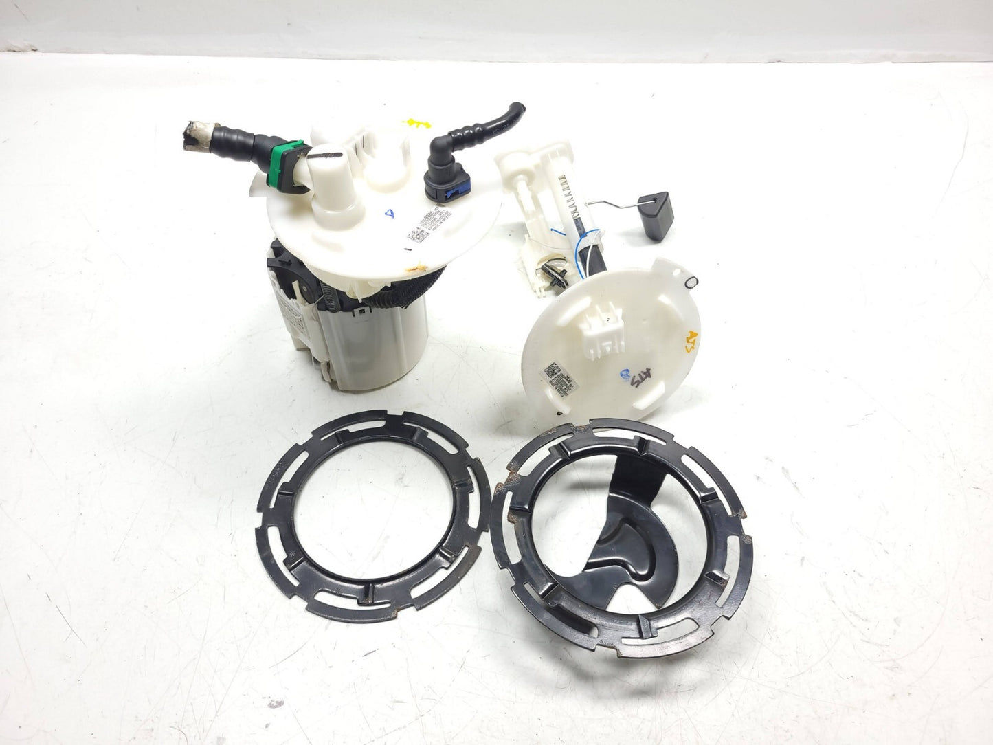 2017 Cadillac Ats Fuel Pump & Sending Unit Set OEM