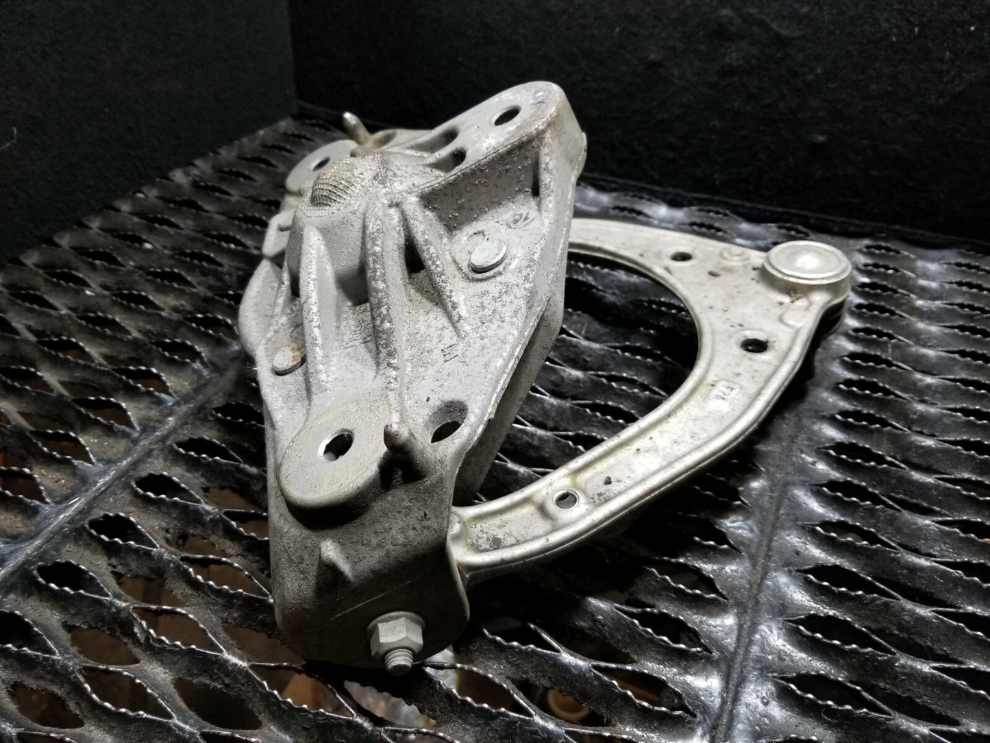 2015 Audi Q7 Front Upper Control Arm W/ Mount Bracket Passenger Side OEM